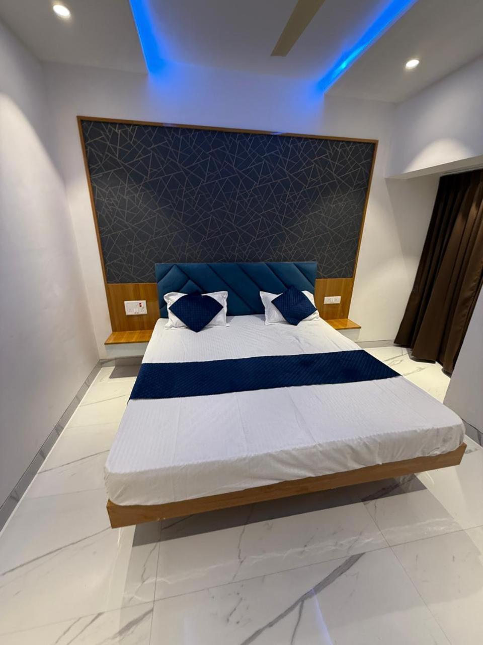 Hotel Madhuban Aurangabad  Eksteriør billede