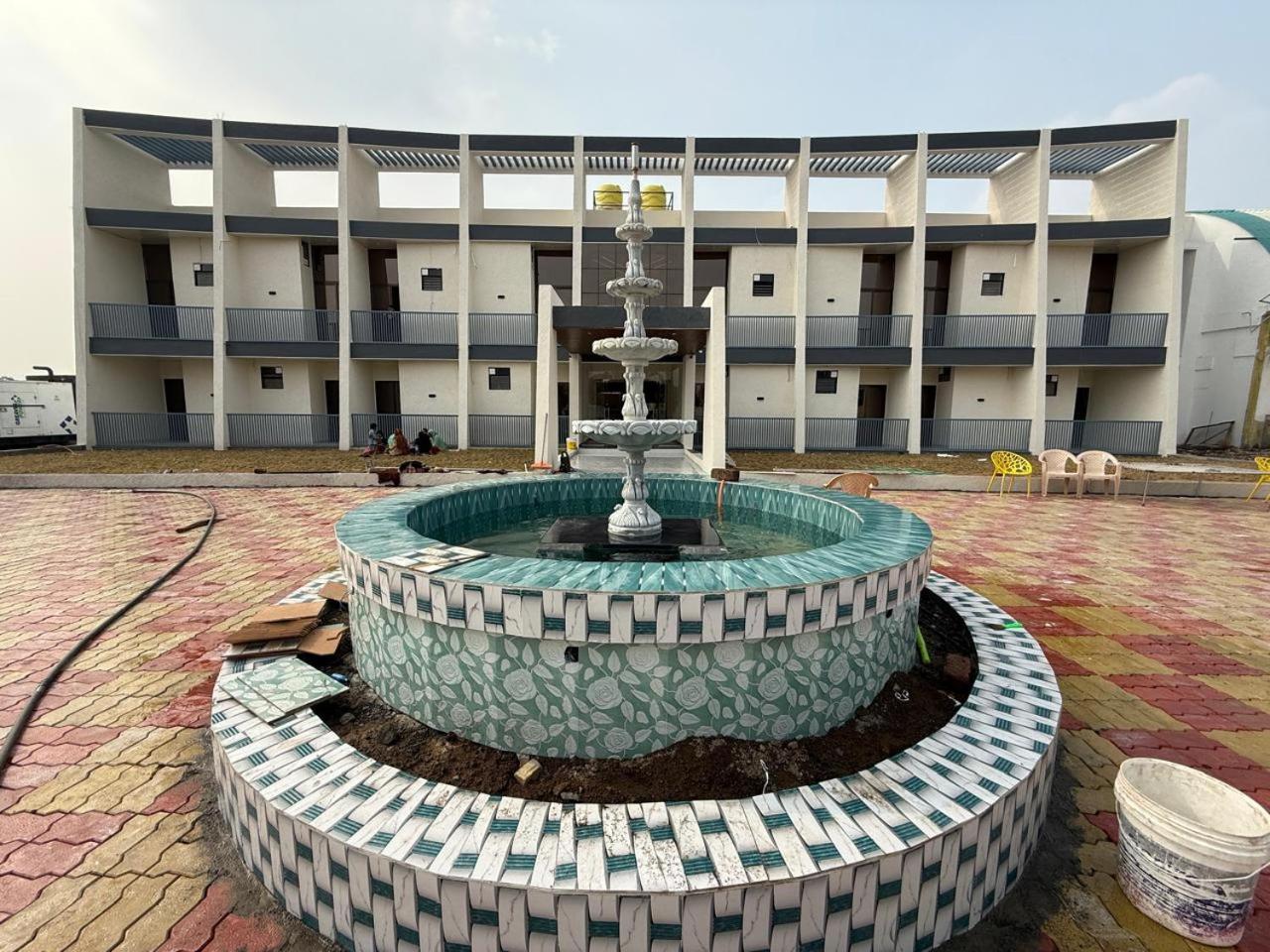 Hotel Madhuban Aurangabad  Eksteriør billede