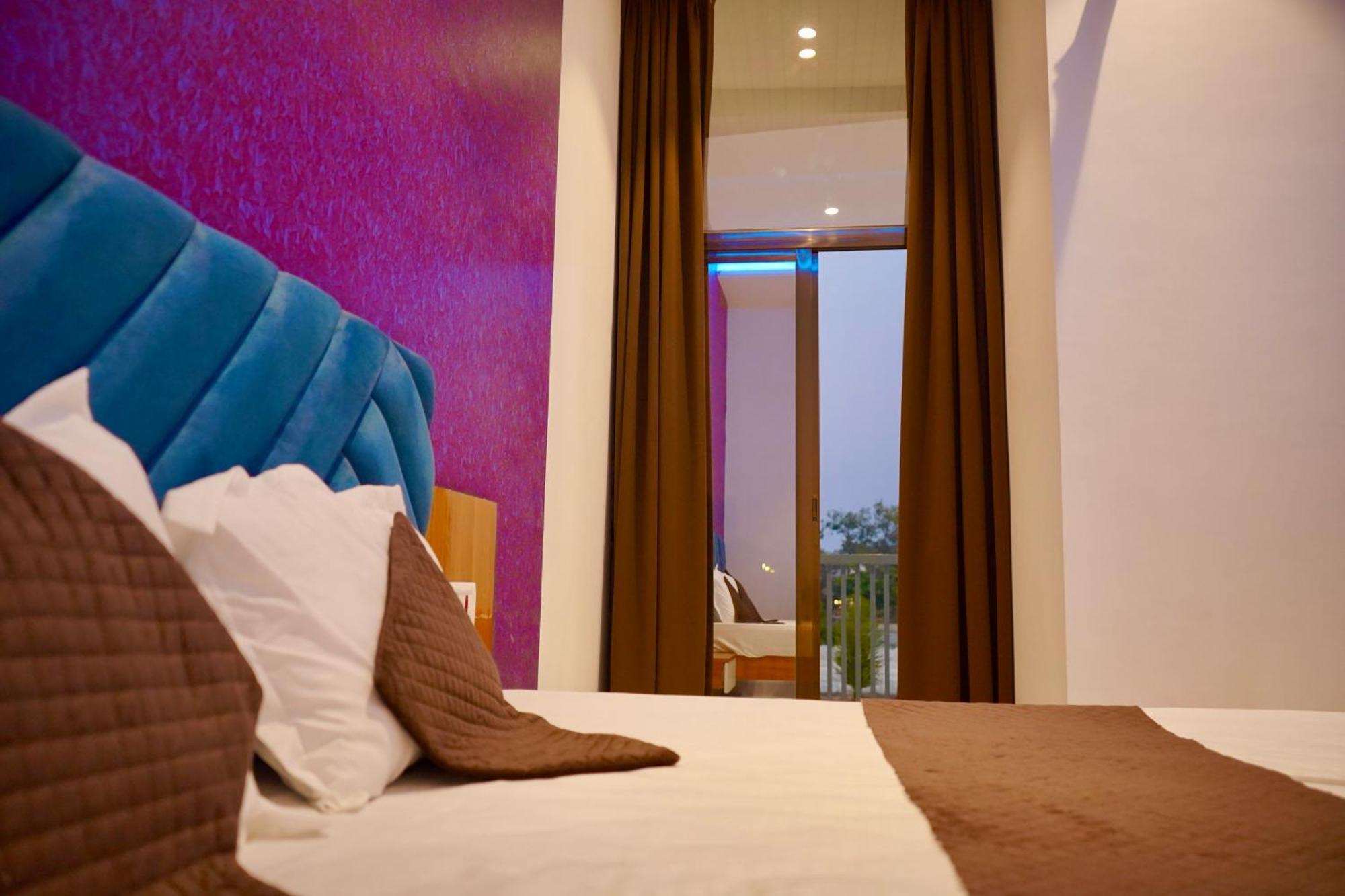Hotel Madhuban Aurangabad  Eksteriør billede