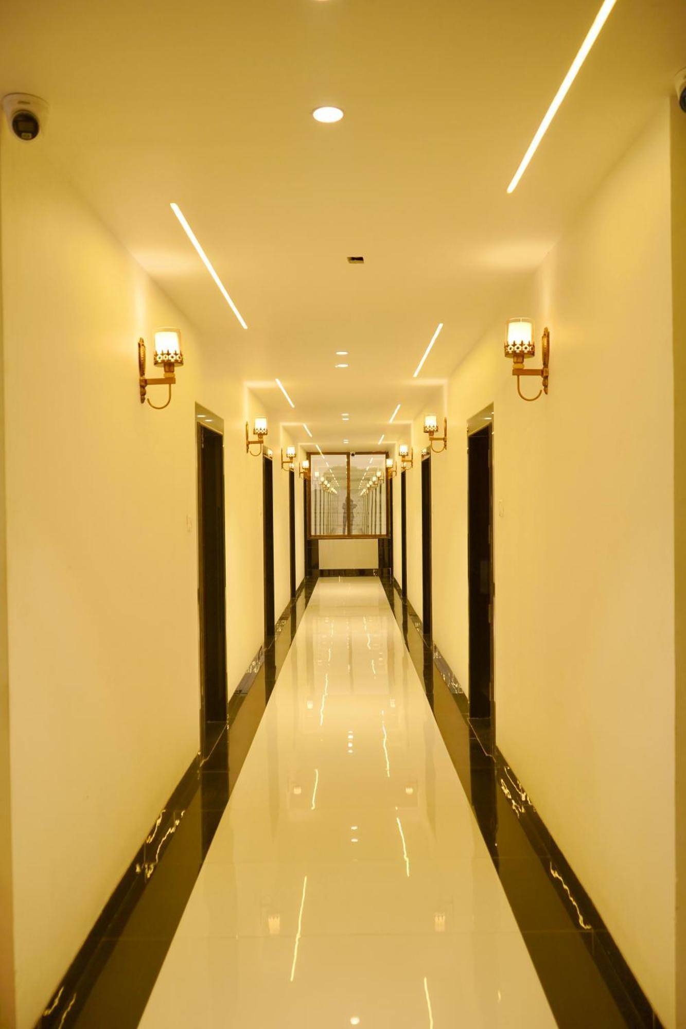 Hotel Madhuban Aurangabad  Eksteriør billede
